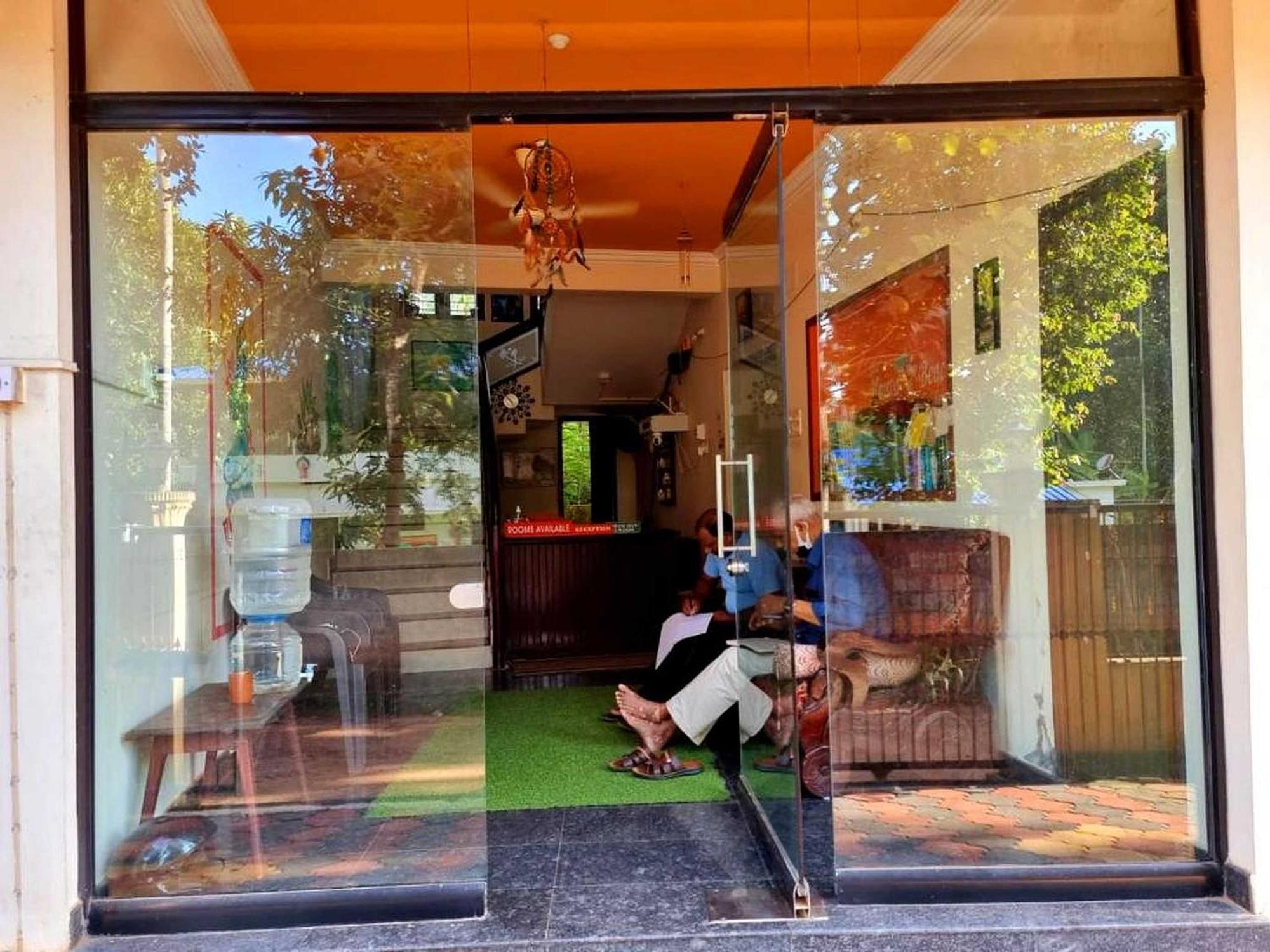 SPOT ON 93069 Haiwa Beach Resort Varkala Exterior foto